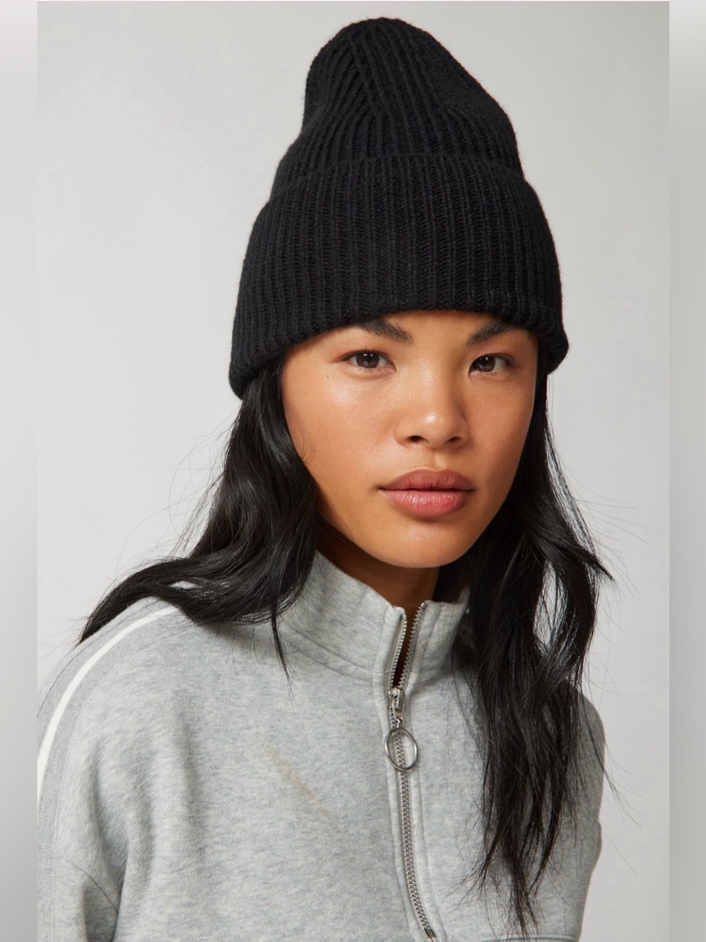 NWT Urban Outfitters Khloe Black Ribbed Fold-Over Beanie
